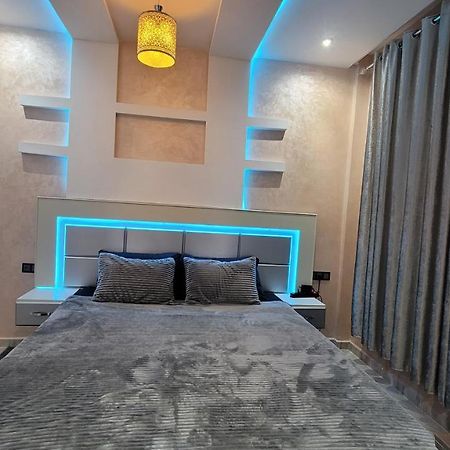 Zr Comfort Fes Luaran gambar