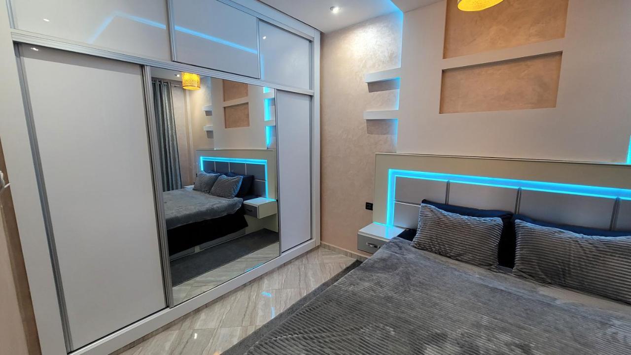 Zr Comfort Fes Luaran gambar